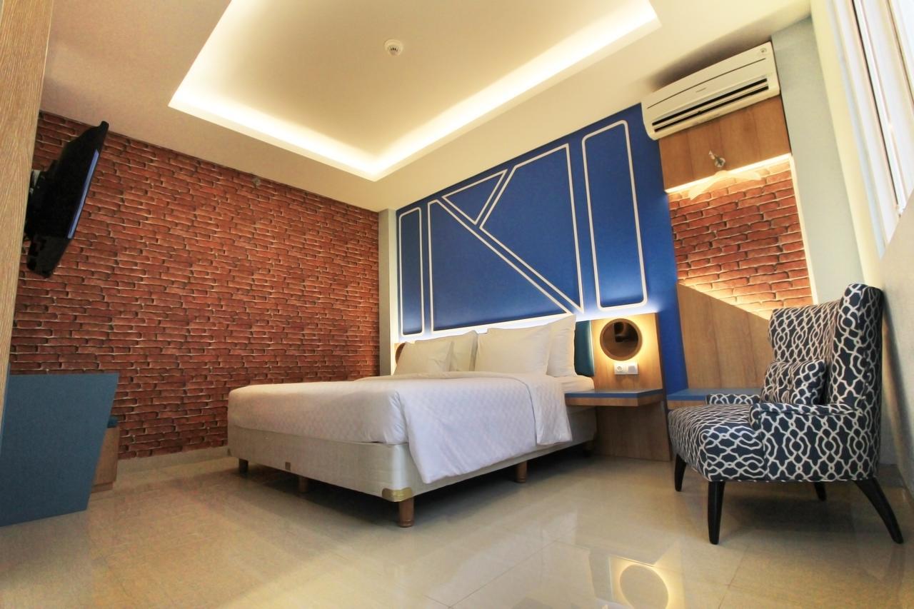 Uniq Hotel Джокьякарта Экстерьер фото