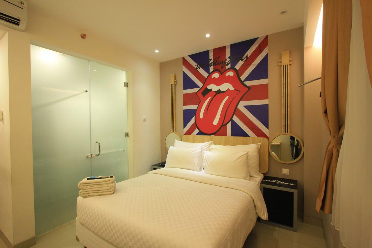 Uniq Hotel Джокьякарта Экстерьер фото